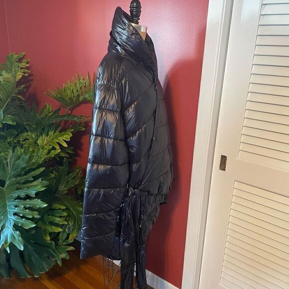 UNIVERSAL STANDARD | blue black kanda asymmetrical puffer coat S NWT $248 - Picture 6 of 16